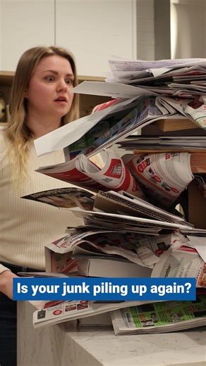 How do papers always pile up, even after a tidy-up? Time to declutter and make room for possibility.™ Book us again for a clutter-free space! Book now at the link in bio 👆