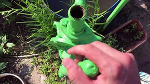 How to run and use old hand water pump