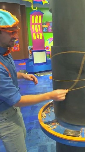 Blippi's Chalk Art Masterpiece 🎨🧡🩵 #blippi