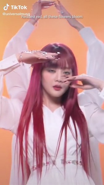 Best Comeback of 2021: G-IDLE's 'HWAA' Performance