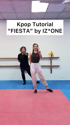 Kpop tutorial #Fiesta by #IZ*ONE This is mirrored🥰 Fast movements but a really fun dance! 🤩 —————————- K-POP workshop every Tuesday and Thursday at 8-9pm at JMAP Academy! Feel free to join us🕺💃 #akdc #arizonakpopdancecrew #arizonakpopdanceworkshop #arizonakpop #kpoptutorial #kpopdancetutorial