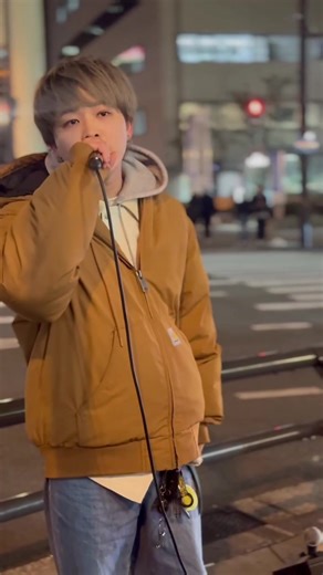 2025.01.30 路上ライブ in 難波 🎤🎶 中西 保志 / 最後の雨 【Cover. CRUSH KAISEI】 大阪を拠点に活動している5人組ダンスボーカルグループ【CRUSH】💎✨️ 公式TikTok⏩@crush_official_5 KAISEI 個人アカウント⏩@歌うコッペパン🎤 ------------------------------ ✅Instagramフォロワー3000人達成で デビュー曲【Heat It Up】のMVが公開されます🎶 フォローご協力いただけると嬉しいです🙇🏻‍♀️ 【@crush_info_5】 ------------------------------ ✅🌟 2025/09/28 開催 1st ANNIVERSARY LIVE