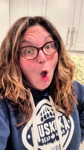 Just me over here after dark, burning the midnight oil, normalizing mom life and making it relatable. #momlife #momsoftiktok #mom #relatable #clean