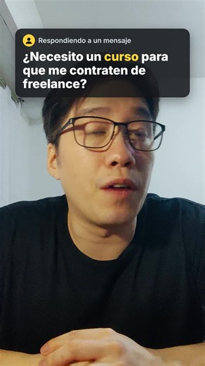 Cómo empezar a trabajar de freelance sin cursos ni certificados. Para conseguir clientes no necesitás un curso que valide lo que sabés: te contratan por resultados. Armá un portafolio que los muestre, tené presencia en redes y salí a buscar clientes todos los días. Trabajar por tu cuenta es parecido a emprender. ¿Qué tip le dejarías? Comentalo. #freelance #trabajoremoto #portafolio #emprender