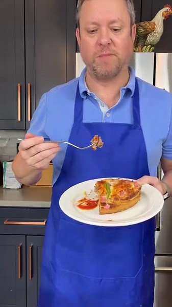 Two Classics, One Pan Marty M uses his spring-form pan to make a savory, deep-dish, bacon cheeseburger pizza pie. This one is deliciously fun! Enjoy y'all! | Marty M