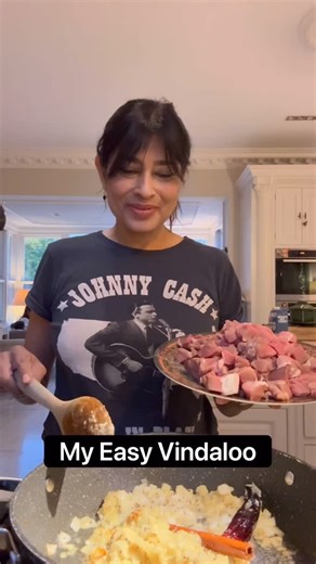 Nisha Katona on Instagram: "Your Friday night Easy Vindaloo cook along! Throwback video- full recipe and method in the Curry Club link in bio https://curryclub.theclubb.co I really love the flavour of this. It has a surprising almost European tang that speaks of how it was sailed across the seas to India. Let me know how you get on and please repost and share the Curry love. T shirt - old primark"