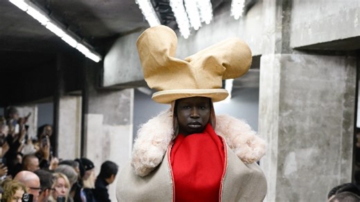 Comme des Garçons Spring 2026: Leaving Them in the Dust