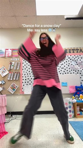 Maddie Burington, M.S., CCC-SLP on Instagram: "If there’s a reason to dance… imma dance 🤭☃️❄️🥶🕺🪩💃👯‍♀️💖 #slp #snowday #educator #teachers #texaswinterstorm"