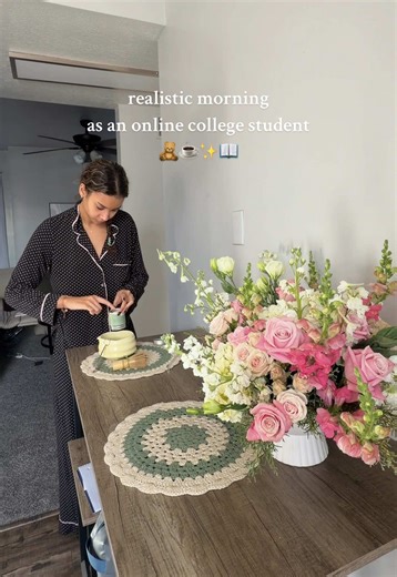 spending the first day of 2026 studying, setting intentions & resting 💛 what are you guys doing?