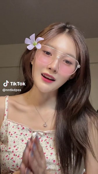 เพลงสวัสดีค้าบ: เทรนด์น่ารักจากประเทศไทย