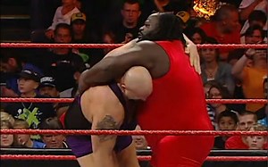 世界上体型最大的运动员大秀哥 对战 世界上最强壮的男人马克亨利 精彩对决 #WWE#大秀哥#Big Show#马克亨利#Mark Henry#世界摔角娱乐_哔哩哔哩_bilibili