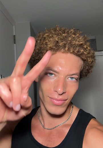 How to Shave Your Face Using Single Blade Razors