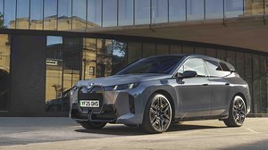 BMW iX Prices & New Car Deals | Autotrader UK