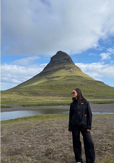 Iceland Roadtrip: Black Sand Beaches & Waterfalls Photo Guide