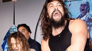 Jason Momoa performing the Haka at the premiere of Aquaman bit.ly/2QShHnS | Variety