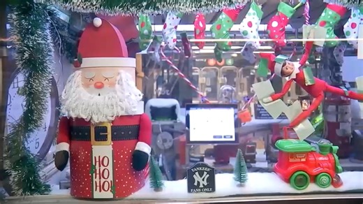 Meet the MTA workers spreading holiday cheer at a subway station in the Bronx