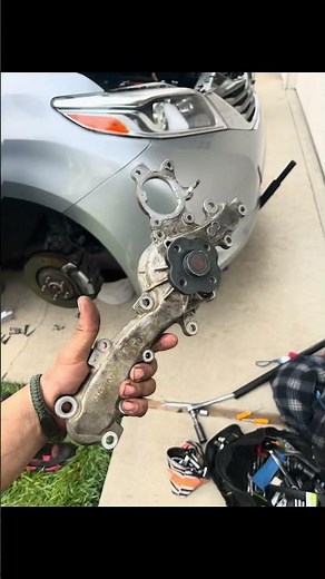 Water Pump replacement on 207 Toyots Sienna