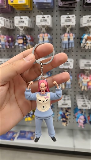 K-POP DEMON HUNTERS OST “Golden – Huntr/x” 테마에 맞춘 초근접 실사 케데헌 키링 3편 – 골든 버전! PVC 미니 피규어 감성을 그대로 살린 디테일 강조 Keyring Showcase (10초 쇼츠). 🎵 Soundtrack Golden – Huntr/x (K-POP DEMON HUNTERS OST) ✨ Concept Highlights • 실사 기반 PVC Keyring 스타일 • 캐릭터 고유 헤어·색감·포즈 완전 유지 • 화이트 스튜디오 조명 반짝 하이라이트 • OST Golden의 빛나는 느낌을 반영한 연출 • 10초 쇼츠용 초집중 디테일 컷 📌 본 영상은 팬메이드 AI 기반 창작 콘텐츠입니다. #kpopdemonhunters #케이팝데몬헌터스 #huntrix #sajaboys #keychain #key