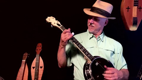 Mulucky 28-inch 5-string MINI Banjo, Portable Travel Banjo Maple Body + REMO Head, with bag, tuner, picks, etc. for Beginners