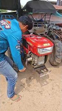 They've stopped using this type of tractor. #BaoPongFriendOfFarmers #ChanarongSonsida #KubotaTractor