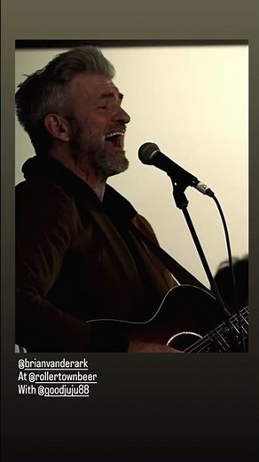 Brian Vander Ark from The Verve Pipe singing Freshmen #90smusic #livemusic #music