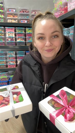 Подарункові мікси желейного мармеладу 🎁🍭😍 Чудовий подаруночок до Вашого свята ❤️ Для замовлення пишіть в повідомлення або за номером 380 (93) 756 54 35 380932240821 Insta : candy_vibe__