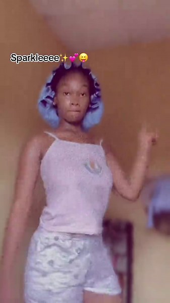 Sparkle Effect Transitions with CapCut Templates