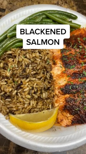 FRESH BLACKENED SALMON w/ WILD RICE & GREEN BEANS 🔥#cooking #perfectmeal #foryoupage #fyp #foryou #seafood #salmon #recipes #recipe #easyrecipe #chef