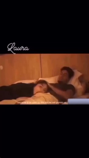 sanchi69 on Instagram: "在日本，研究人员正利用智能人行道将日常活动转化为清洁能源⚡。这些道路内嵌特殊的压电材料，可以从行人的脚步中收集动能。当人们行走、奔跑或跳跃时，路面会轻微变形，从而产生机械压力。压电晶体将这种压力转化为电能🔋。这些电量可用于照亮路灯、为公共显示屏供电，甚至监测行人流量。这种技术不仅减少了能源浪费，还展示了未来城市的无限可能🌏。在东京、京都等城市的试验区，人们的每一步都在为绿色地球贡献力量💚。科技让生活更环保，也让每一个脚步更有意义✨ #日本 #科技 #创新 #可持续 #绿色能源 #未来城市 #环保 #知识 #事实 #推荐 #你知道吗 #技术 #实验 #热门"