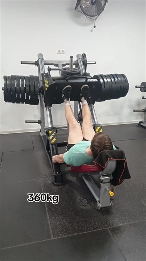 360 kg levantados. Años de constancia resumidos en segundos. #gym #workout #gymtok #legday #legpress