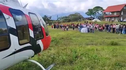 HELICÓPTERO BELL 407 DE CONAGUA... Helicóptero Bell 407, matrícula XC-AUA. Muy buena máquina para la atención de emergencias. | Aviones y Pistas