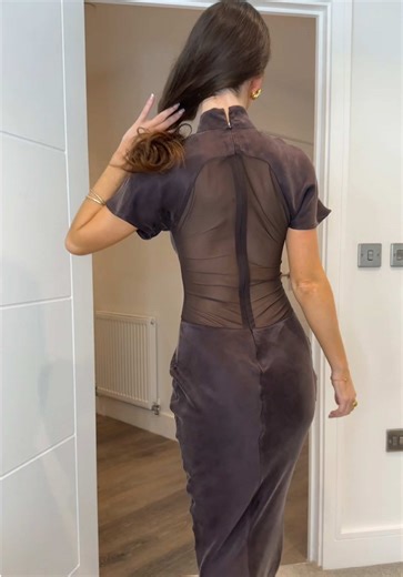 This dress wow ✨🤎