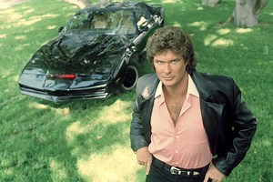 L'image du jour : retour sur K2000 avec David Hasselhoff et son bolide KITT - CinéSérie
