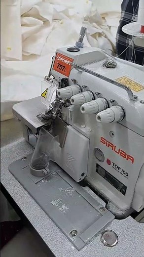 SiRUBA 757L can easily overlock stitch heavy materials🙌