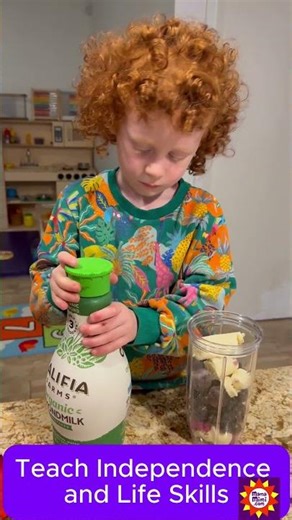 Toddler Helps Make Smoothie 🥤 | Picky Eater + Sensory Play Hack | Independence (Neurodivergent Kids)