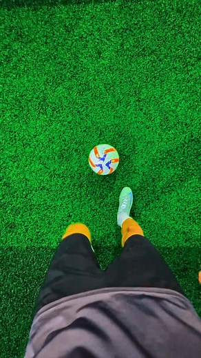 Easy nutmeg through the legs 😏⚡⚽ . . #football #soccer #footballskills #soccerskills #tutorial #reels #instagram | Satish Saroj