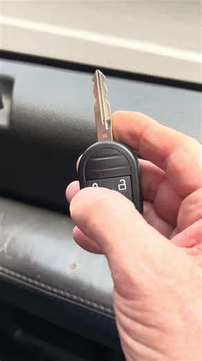 2013 F250 new remote key not an instructional video #allockandkeyco #smartpro #locksmithlife ￼