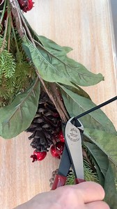 Easy DIY Christmas swag that adds instant holiday charm to any space ♥️🎄 #DIY #DIYProjects #Crafting #Handmade #DoItYourself #DIYDecor #CraftIdeas #EasyDIY #DIYInspiration #CraftingCommunity #DIYTutorial #QuickCrafts #CreativeDIY #LifeHacks #CreativeTips #HomemadeDecor #HomeImprovement #EverydayHacks #DecorInspiration #smartliving #Christmas2025 #Christmasdiy #UnitedStates | Luxury Haven