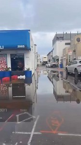 🌊 Mission Beach flooded this morning - streets turned into rivers after last night’s storm. San Diego wasn’t ready for this. 😳🌧️ 🎥 @amaliachaparro #MissionBeach #SanDiegoWeather #Flooding #TheBestOfSanDiegoCA | The Best of San Diego