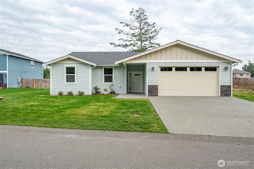 958 Walker Ave, Oak Harbor, WA 98277 - MLS 2479437 - Coldwell Banker