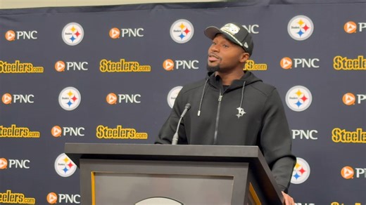 Steelers' Jamel Dean wants Aaron Rodgers to sign his pick-six football