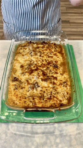 How did I not know this easy dinner trick? 😲 I make a budget friendly one pan dinner that everyone is sure to love. | Kailee’s Kitchen