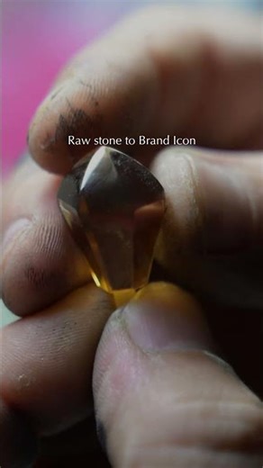 Step into EJI's world, where 35 years of artisan mastery meets innovation, crafting bespoke jewelry.