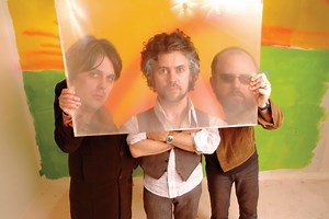 The Flaming Lips collaborate with Lightning Bolt on new track – video