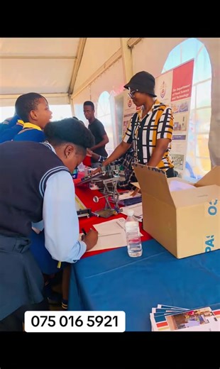 If school is moving too fast and you’re confused in class… this is for you. Extra lessons for Grade 10–12 that break things down properly. No rushing. No judging. Just understanding. 📲 Enquire now on the number on screen🫂 follow @The_Maths_Lab for more . . . . #extralessons #education #boryniesclowdy #tiktok #onlineclass