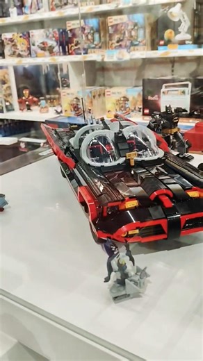 Batman Mobile 1966 Showcase | Classic Batmobile | Vintage Batman Car Tour