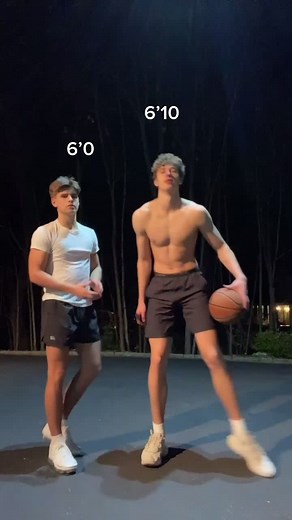 Dunk challenge @dunkingsoy #fyp #foryou #foryoupage #viral#viralvideo#basketball#dunkingsoy#sports