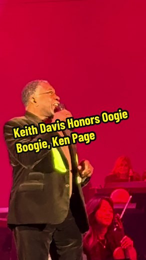 Keith David Honors Ken Page at Nightmare Before Christmas