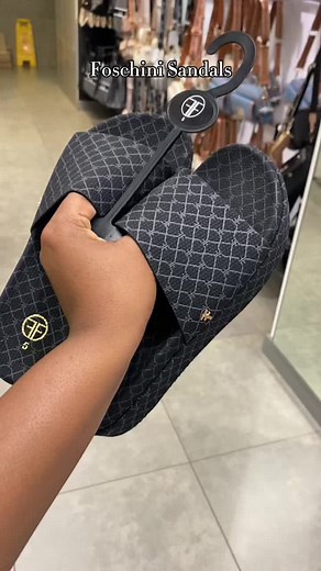 Explore Foschini's Fashion Footwear and Accessories