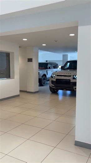 Ozden Mehmed on Instagram: "⚠️WARNINIG ⚠️NO MUSİC REQUIRED ON THIS REEL‼️ ENTER THE 2026 DEFENDER OCTA P635 BORASCO GREY . 0-100km 4 Secs #defender #octa #landrover #borusanotokibris #ozdenmehmed"